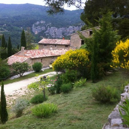Bed and Breakfast Le Degoutaud à Le Barroux Extérieur photo